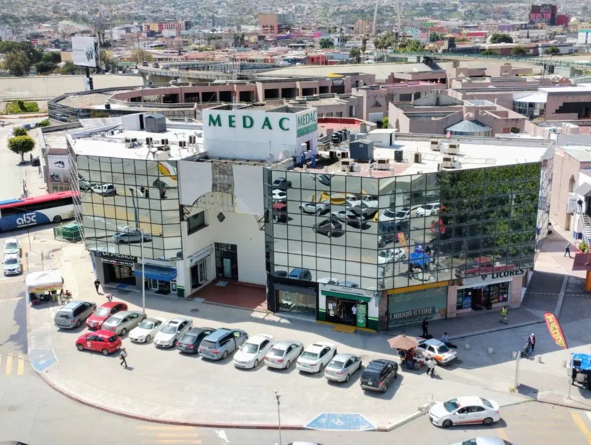AM Plastic Surgery Center (Dr. Arturo Munoz Meza)