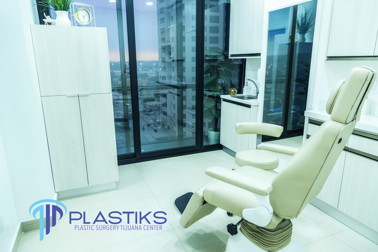 PLASTIKS Plastic Surgery Center (Dr. Rafael Camberos) — photo 3